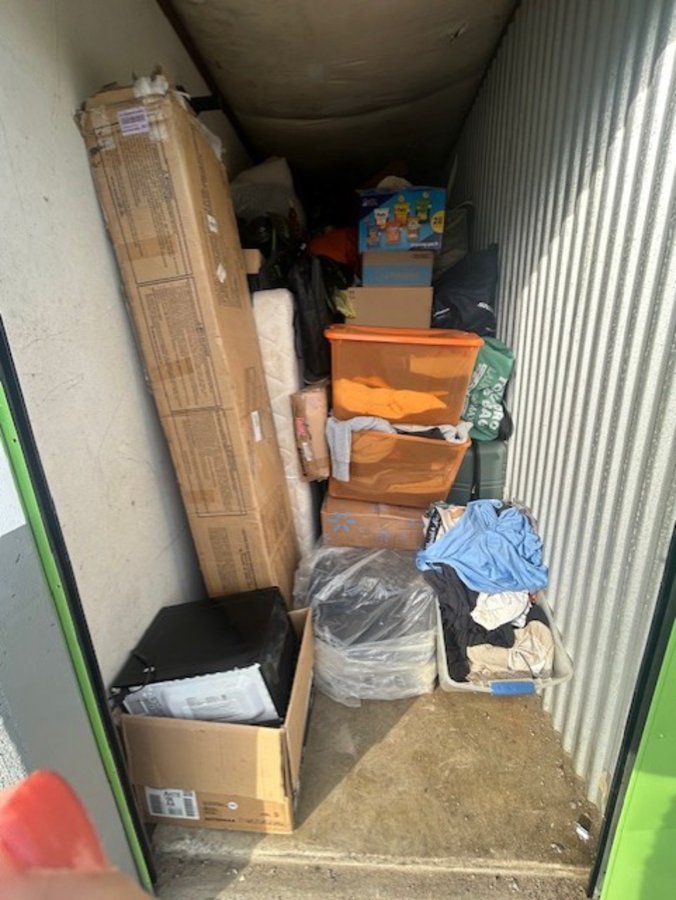5 x 10 storage unit in Whitehall, OH