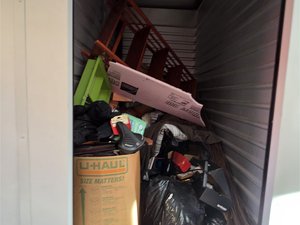 5 x 8 storage unit in Upper Marlboro, MD