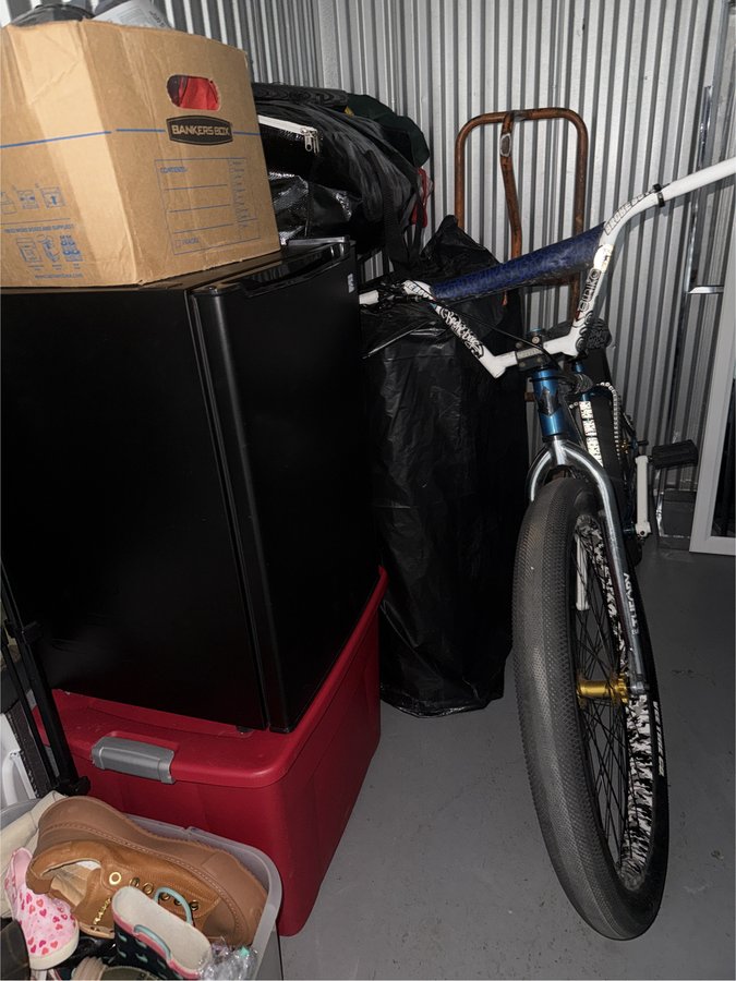 5 x 10 storage unit in Brooklyn, NY