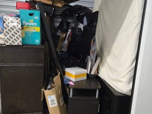 10 x 10 storage unit in Van Nuys, CA
