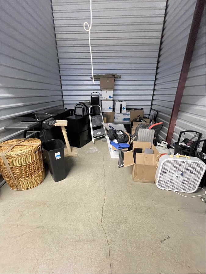 10 x 10 storage unit in Manassas, VA