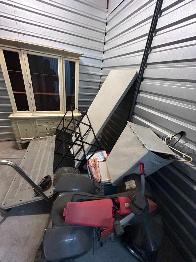 5 x 10 storage unit in Kings Park, NY