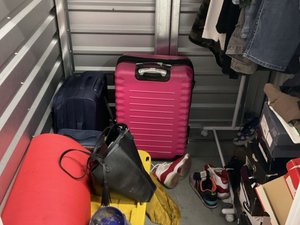 5 x 5 storage unit in Irvine, CA