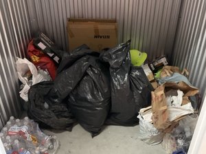5 x 5 storage unit in Irvine, CA