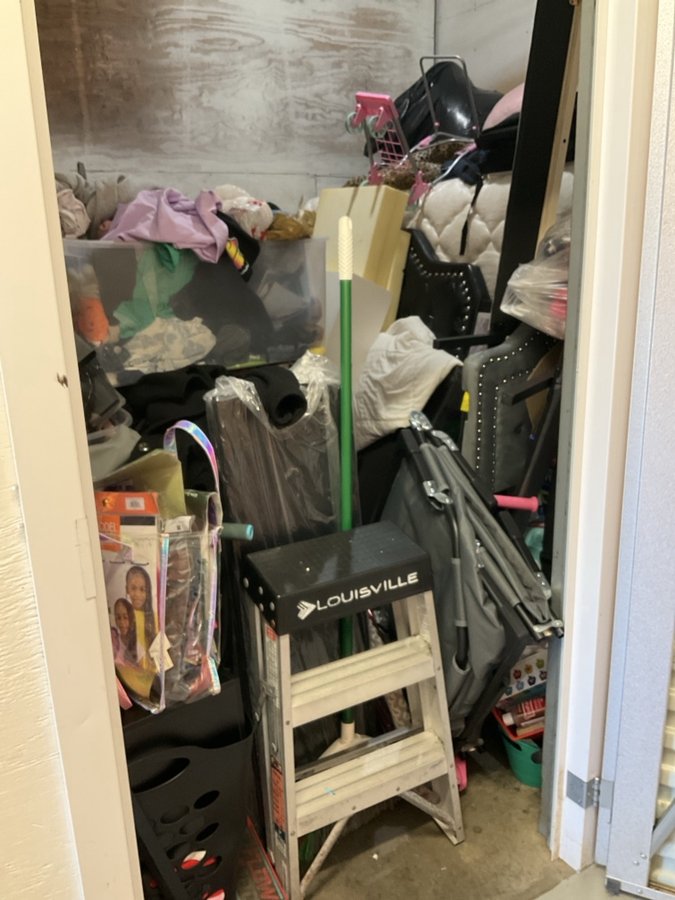 10 x 10 storage unit in Charleston, SC