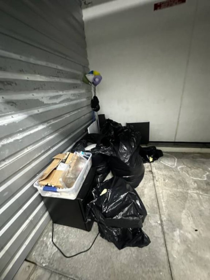 10 x 9 storage unit in Westminster, CA