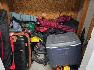 5 x 5 storage unit in Hawthorne, CA