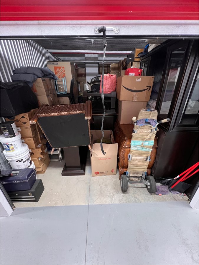 10 x 18 storage unit in Bound Brook, NJ