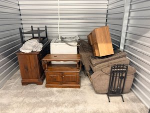 10 x 10 storage unit in Omaha, NE