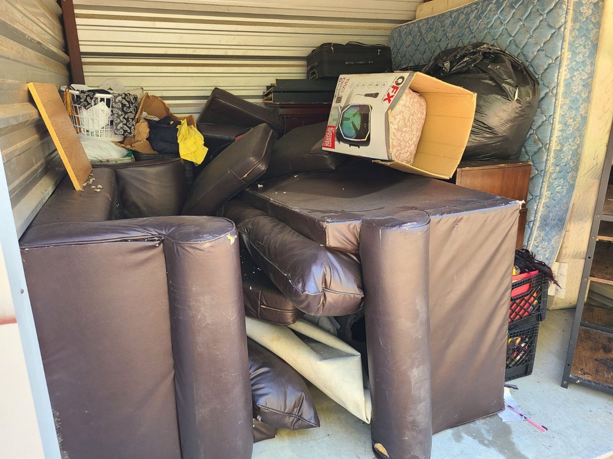10 x 10 storage unit in Monroe, LA