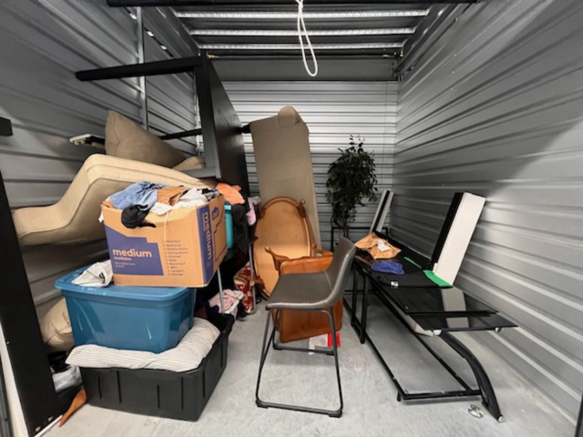 10 x 10 storage unit in Summerville, SC
