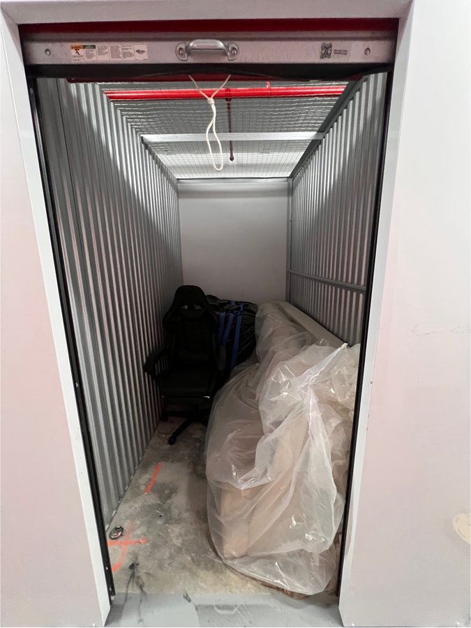 5 x 10 storage unit in Bound Brook, NJ