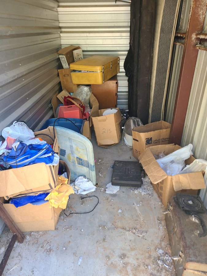 5 x 10 storage unit in Monroe, LA