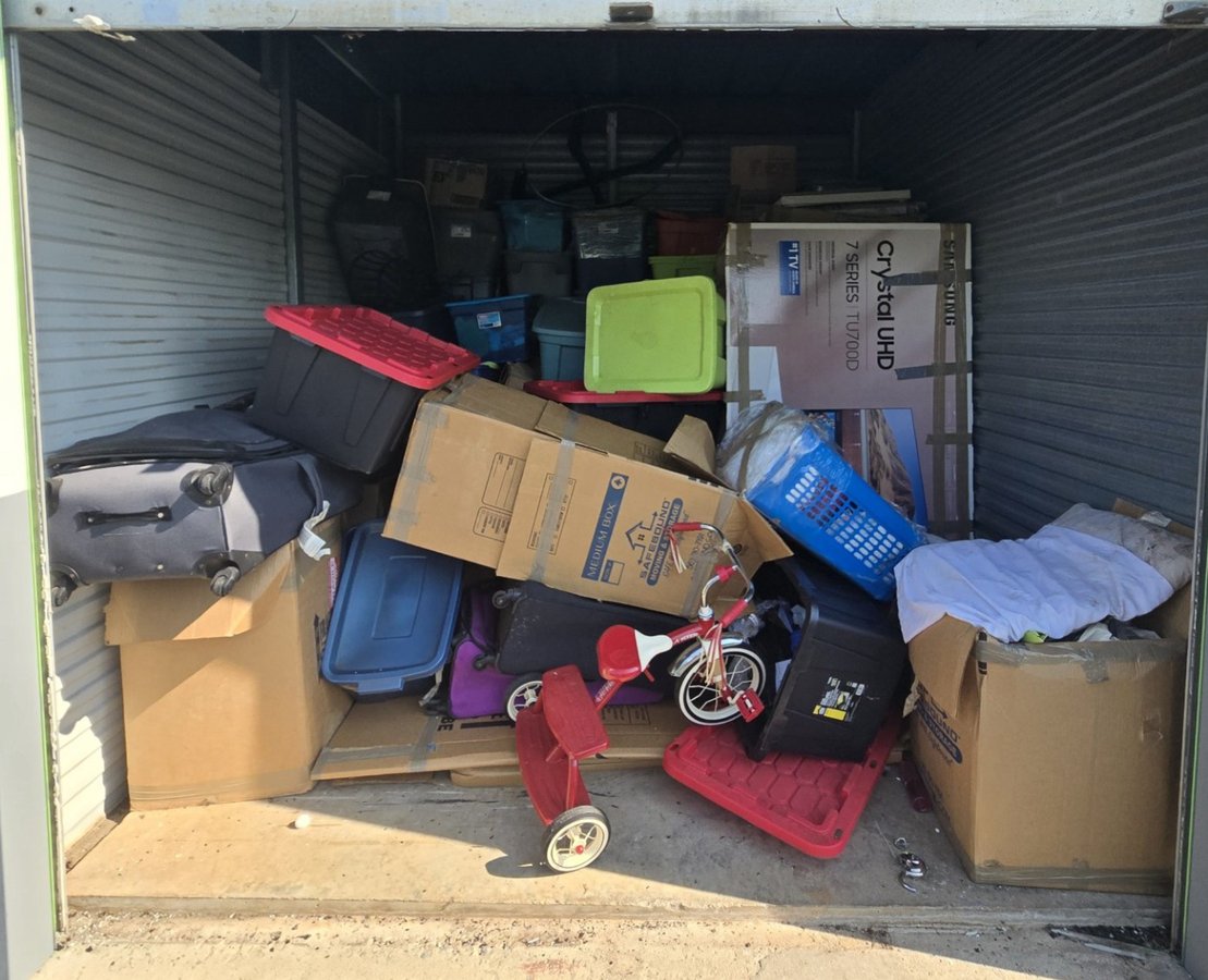 10 x 10 storage unit in Warner Robins, GA