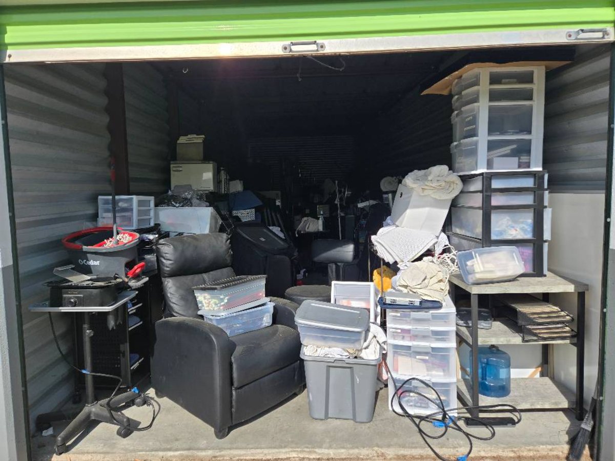 10 x 35 storage unit in Dallas, TX