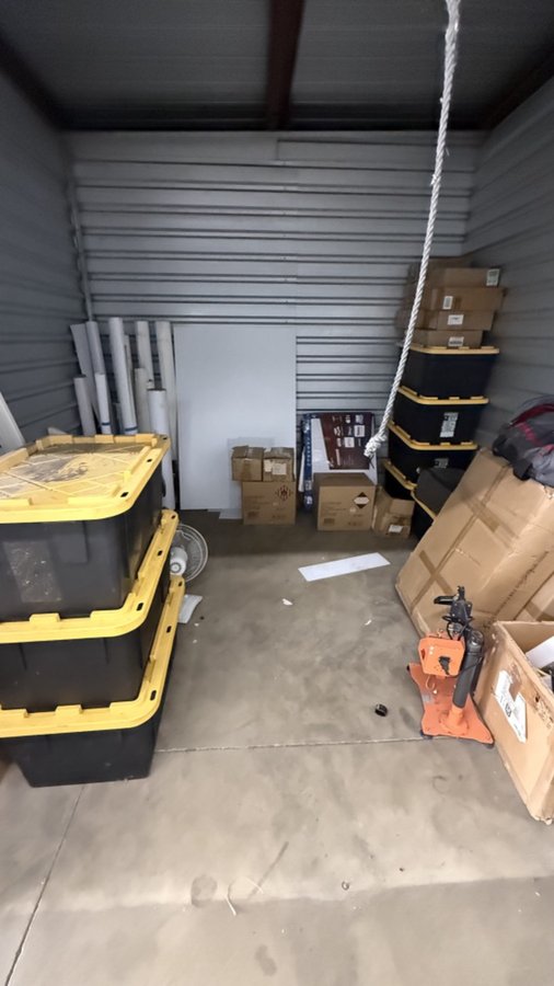 10 x 10 storage unit in Upland, CA