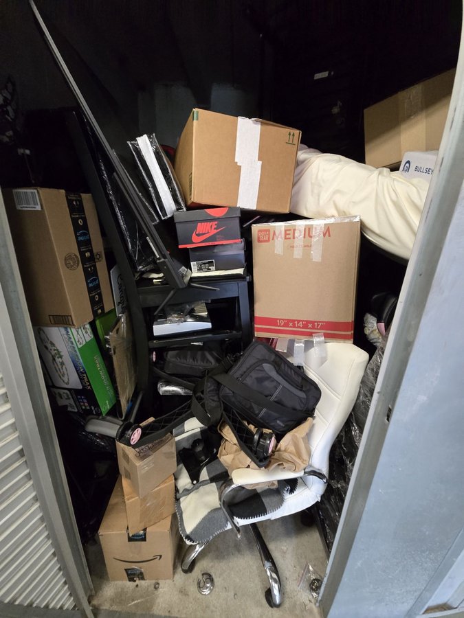 8 x 10 storage unit in Germantown, MD