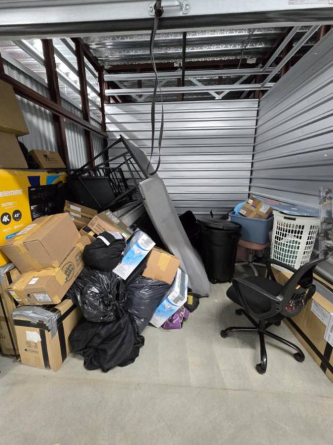 10 x 10 storage unit in Stockbridge, GA