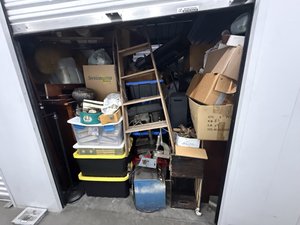 7 x 15 storage unit in Upland, CA