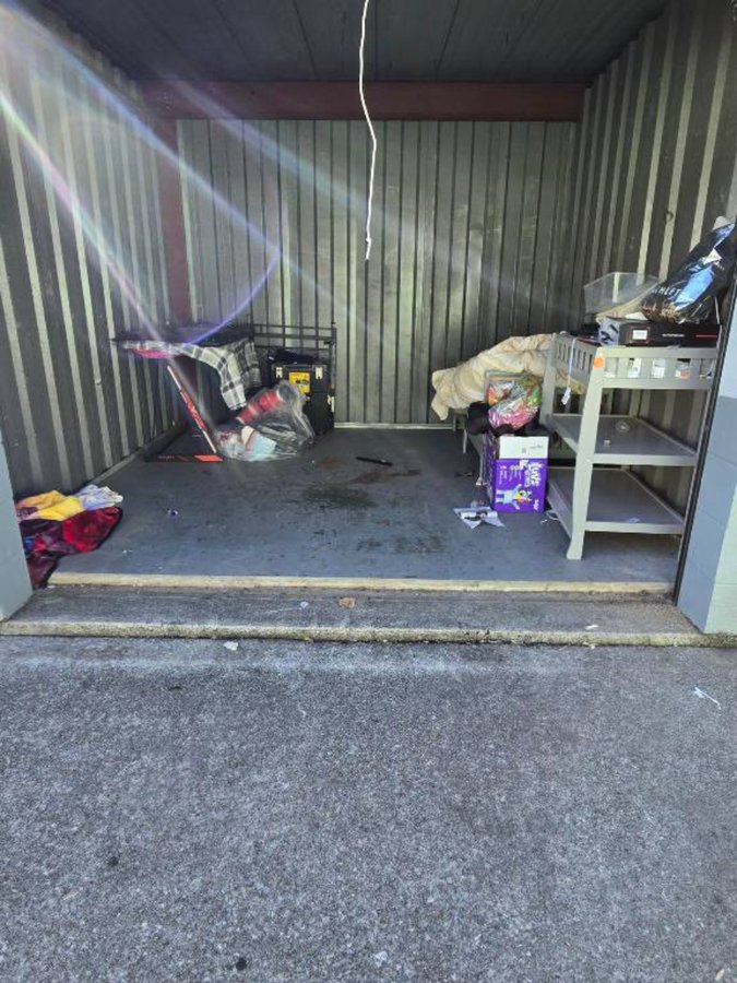 10 x 10 storage unit in Stone Mountain, GA