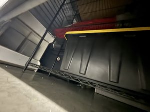 10 x 10 storage unit in Ontario, CA