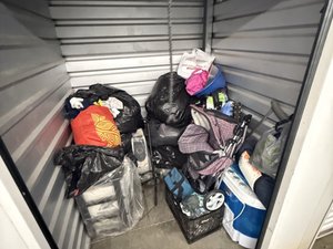5 x 5 storage unit in Ontario, CA