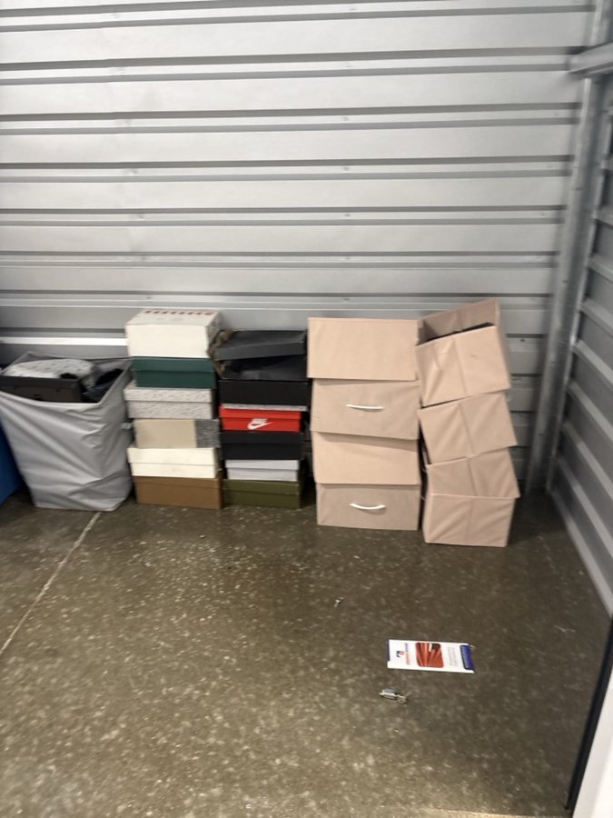 10 x 5 storage unit in Merrillville, IN