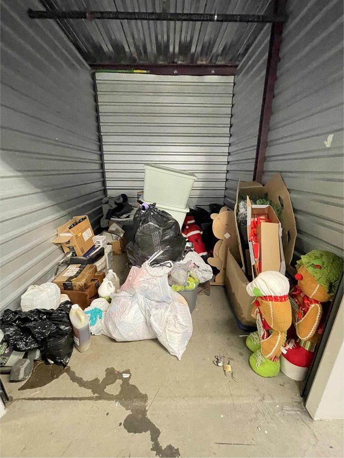 7 x 10 storage unit in Manassas, VA
