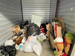 7 x 10 storage unit in Manassas, VA