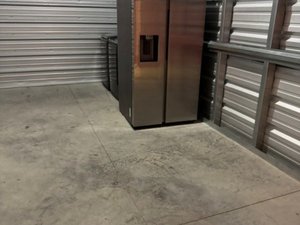 10 x 15 storage unit in Columbia, SC