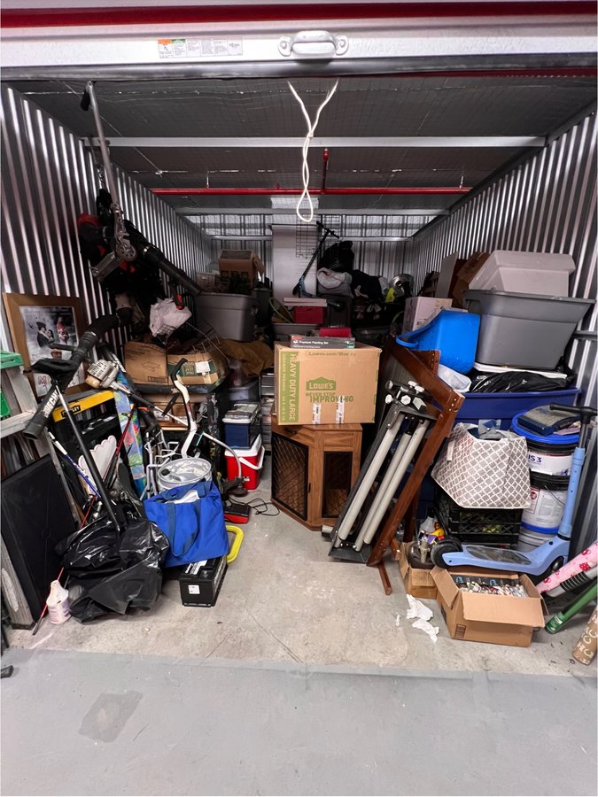 10 x 15 storage unit in Bound Brook, NJ