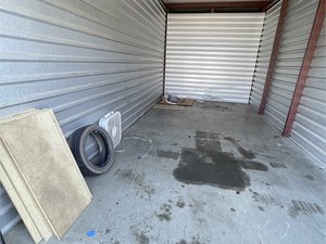 10 x 20 unit in Manassas