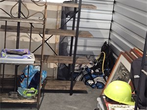 10 x 15 unit in Pittsburgh