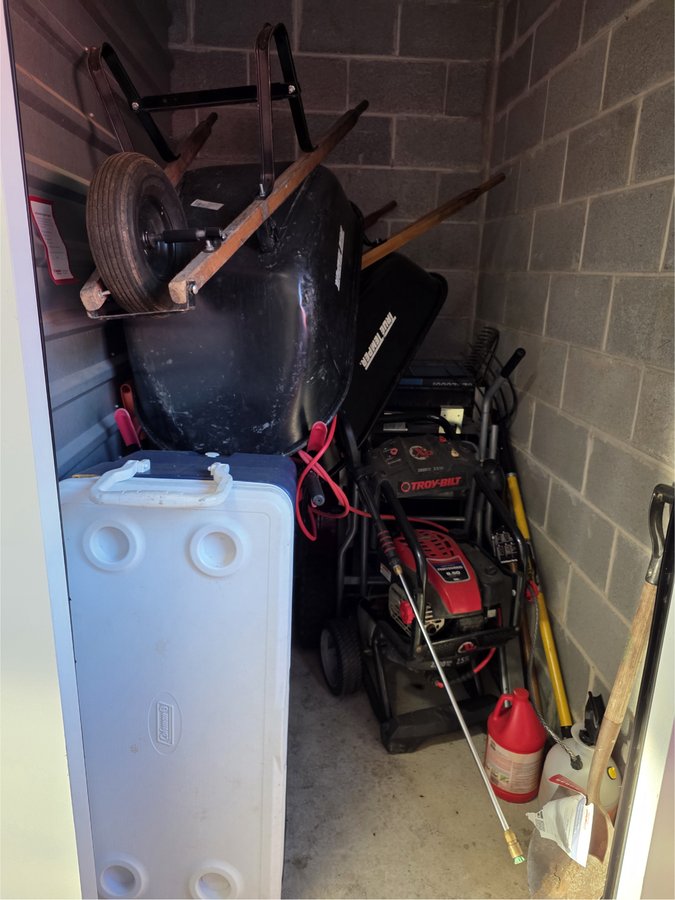 5 x 7 storage unit in Upper Marlboro, MD