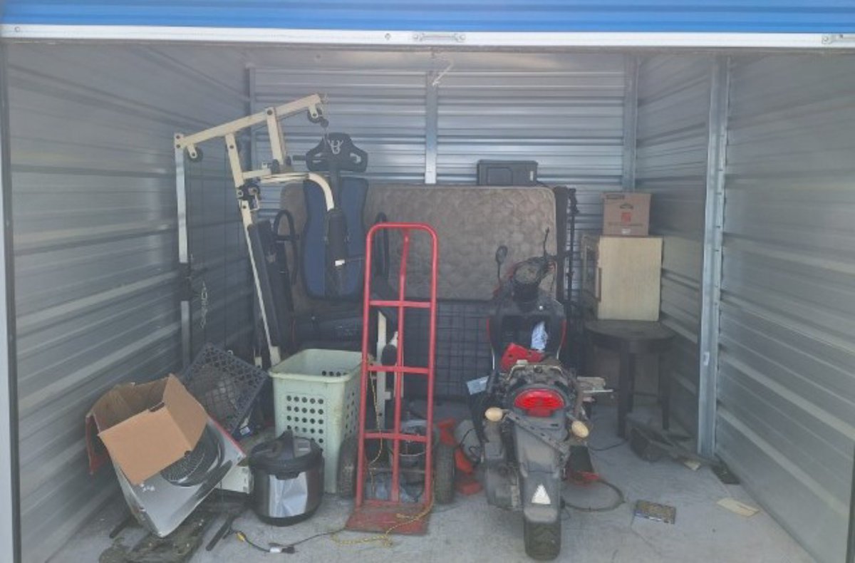 10 x 10 storage unit in Lawrence, IN