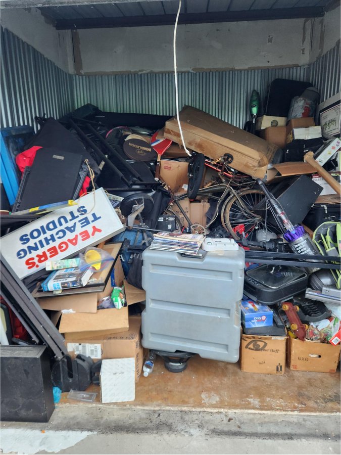 10 x 10 storage unit in Rosedale, MD