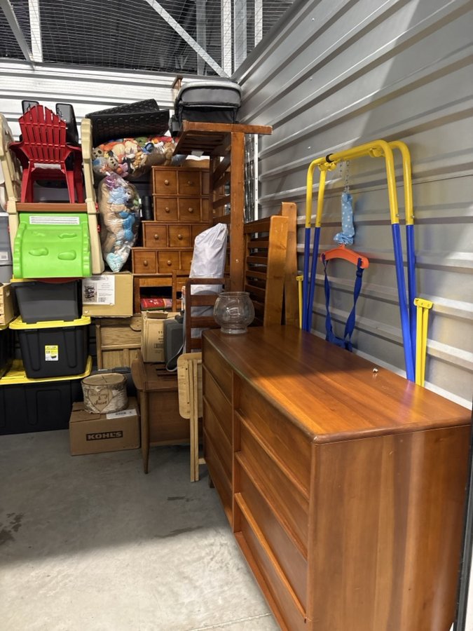 10 x 10 storage unit in Valparaiso, IN