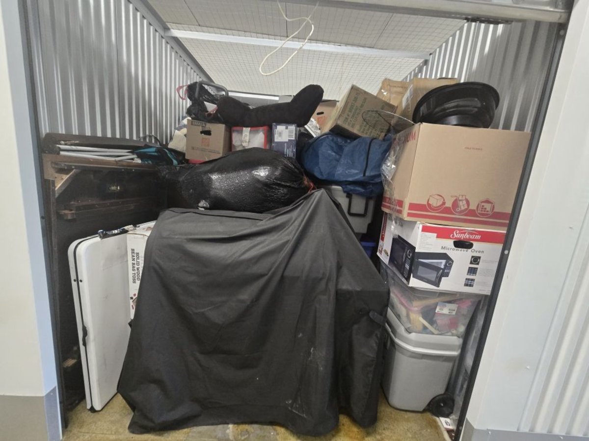 7 x 10 storage unit in Germantown, MD