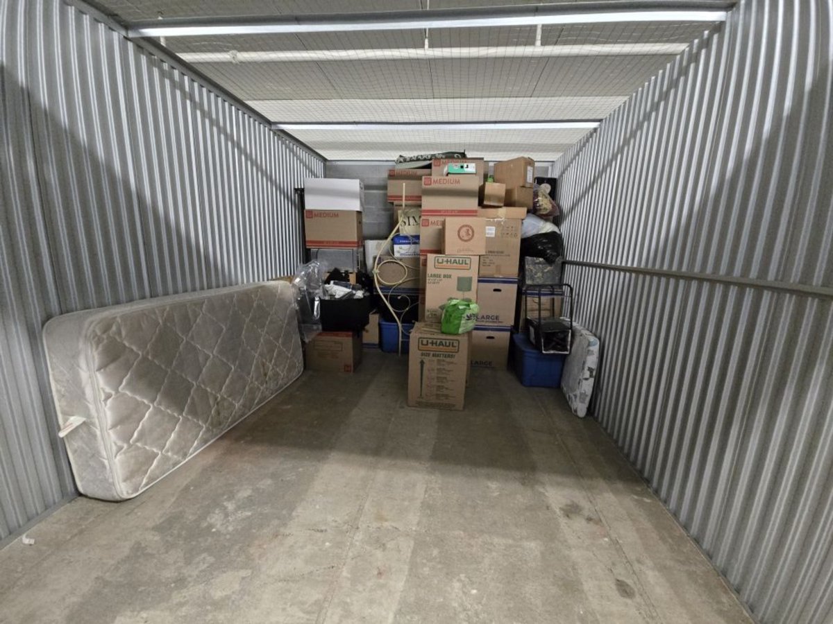 10 x 15 storage unit in Gaithersburg, MD