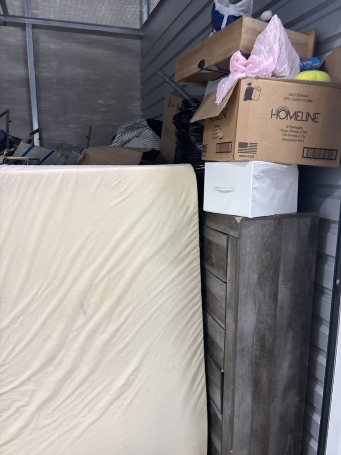 10 x 12 storage unit in Merrillville, IN