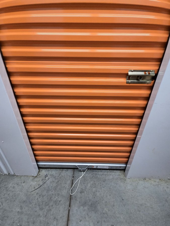 10 x 10 storage unit in Frederick, MD