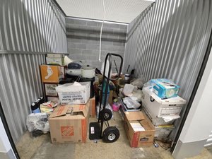 7 x 10 storage unit in Germantown, MD