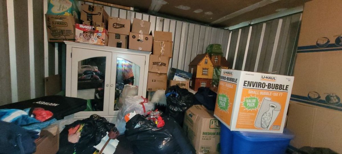 10 x 10 storage unit in Germantown, MD