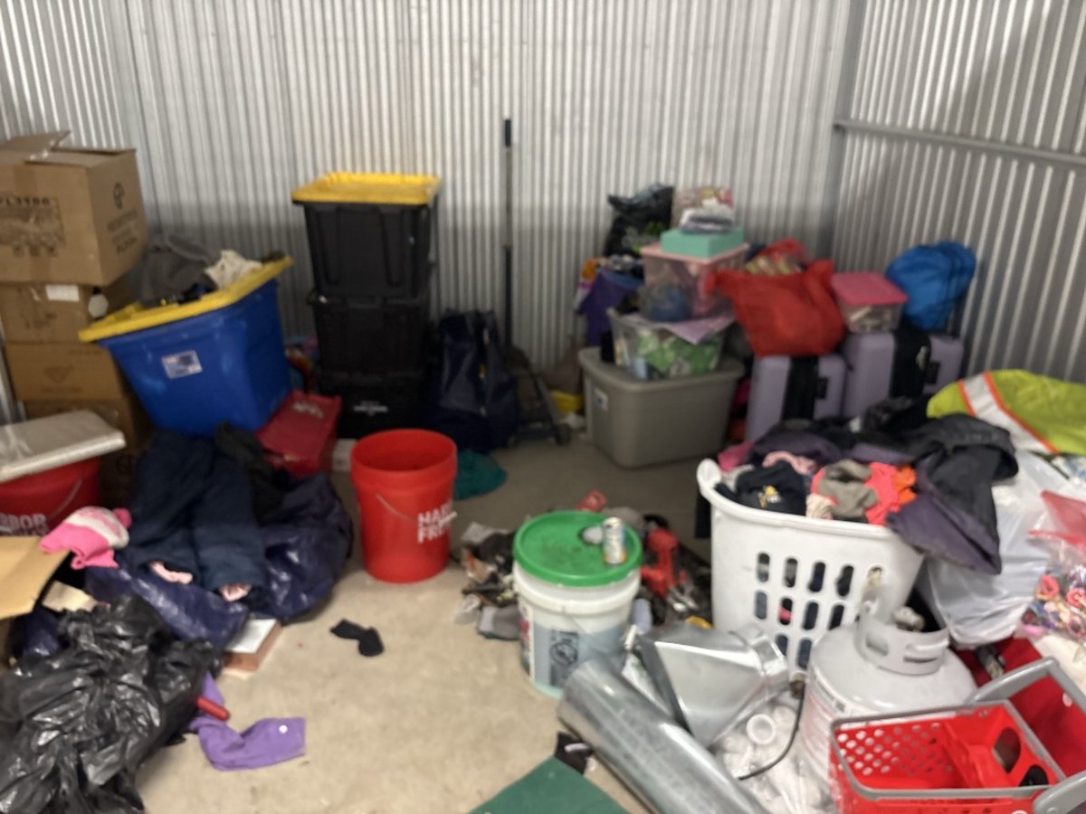 10 x 10 storage unit in Hobart, IN