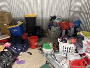 10 x 10 unit in Hobart