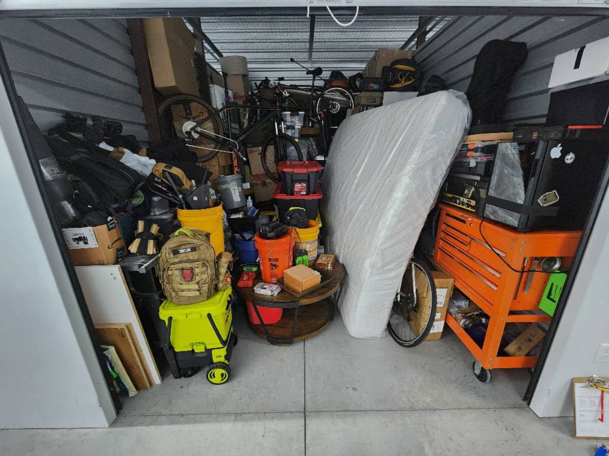 10 x 15 storage unit in Plano, TX