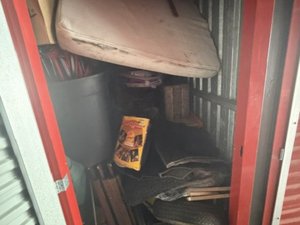 4 x 8 unit in Sacramento