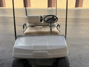 4 x 8 storage unit in Hallandale, FL
