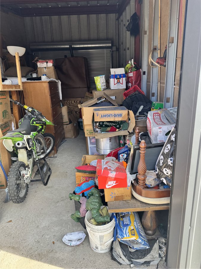 10 x 20 storage unit in Houston, TX