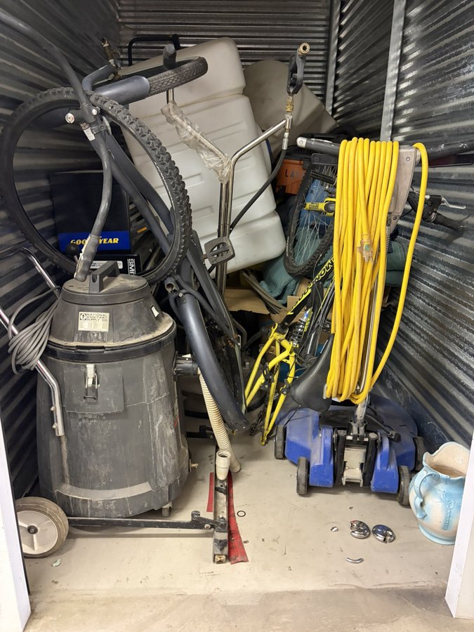 5 x 10 storage unit in Tempe, AZ